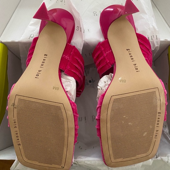 Pink velvet bow heels - Picture 6 of 7